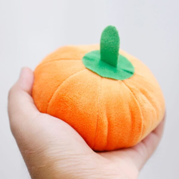 ca764696-3488-45c1-99d8-f6376dd4433a.jpg Squeaky Pumpkin Dog Toy